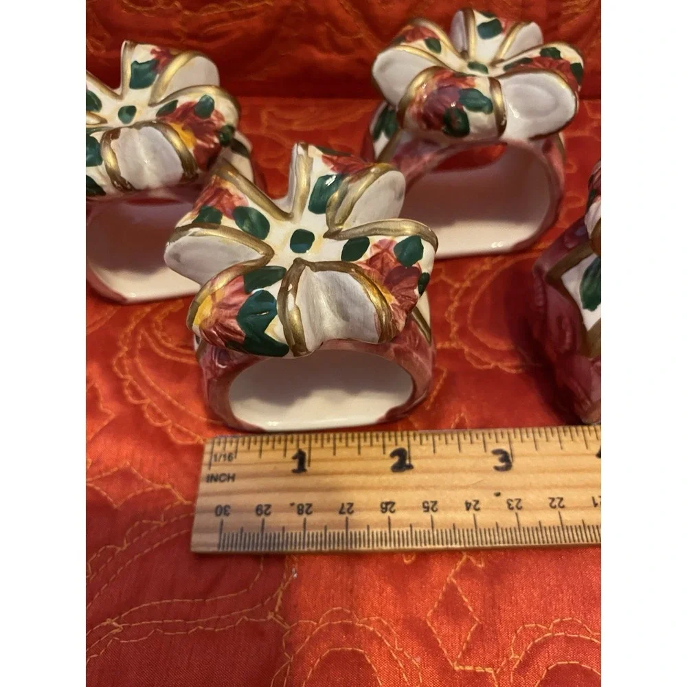 Vintage Set 4 Ceramic‎ Christmas Holly & Ribbon Napkin Rings Holders Great Cond